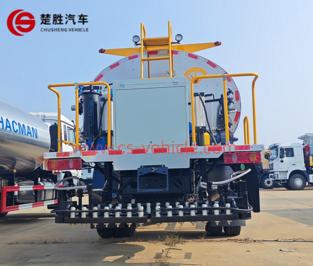 Asphalt Distributor Truck-7 Asphalt Distributor Truck-7