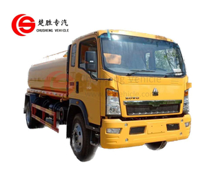 SINOTRUK HOWO 4x2 5000L Drinking Water Delivery Truck 5m3 Water Truck For Sale 