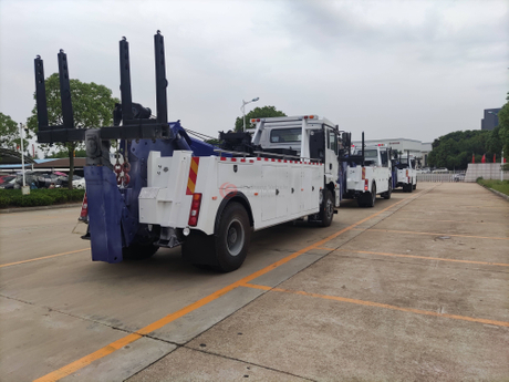 shacman 4x2 wrecker truck (3).jpg