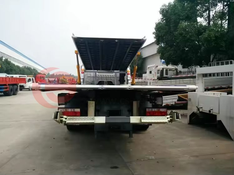 WRECKER TOW TRUCK3.png