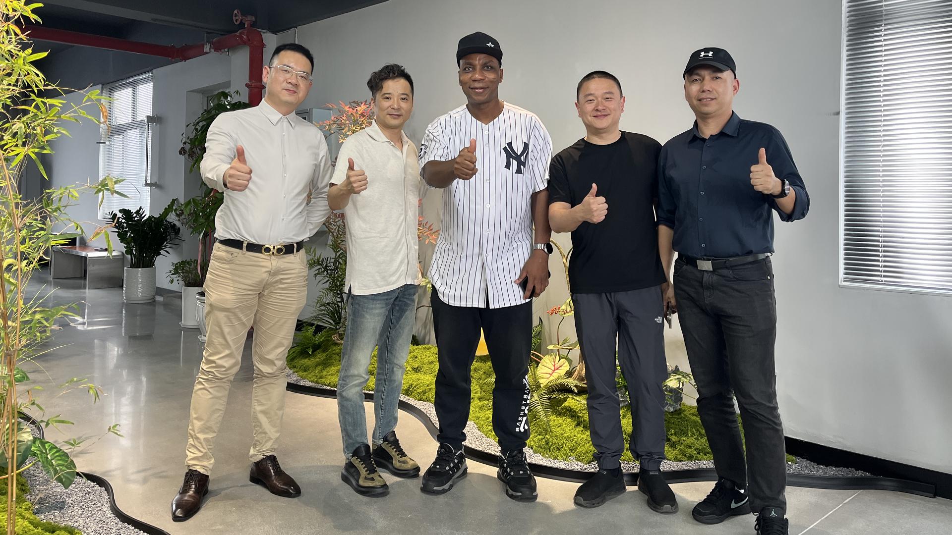 Warmly welcome Nigerian customers( Met at Chusheng Vehicle at the Canton Fair) comes to China for visiting Chusheng Vehicle's Factory
